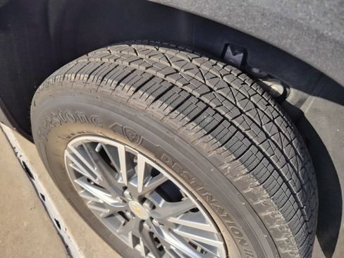 Used 2024 Chevrolet Traverse LT w/ LPO, Floor Liner Package FWD image 8