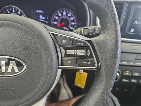 Used 2020 Kia Sportage LX AWD/4WD image 18