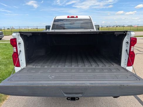 Used 2024 Chevrolet Silverado 2500 LT w/ Convenience Package AWD/4WD image 7