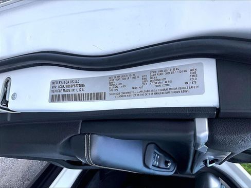 Used 2023 Jeep Grand Cherokee 4WD 4xe image 35