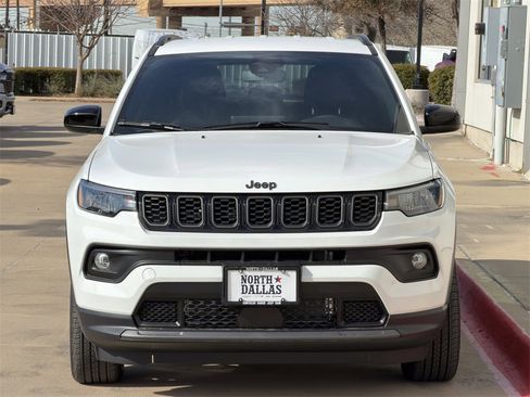 New 2026 Jeep Compass Latitude image 3