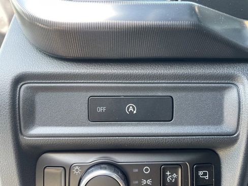 New 2025 Ford F150 Lariat w/ Equipment Group 502A High image 44