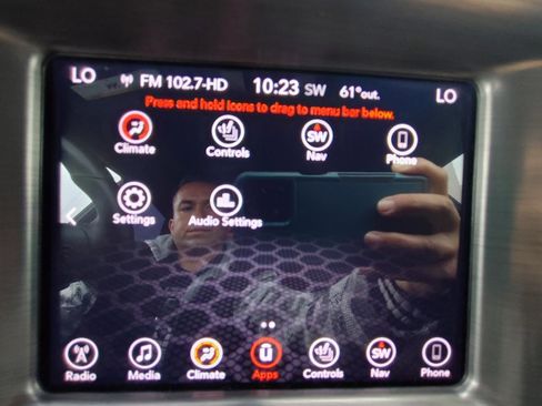 Used 2017 Dodge Charger SXT w/ Blacktop Package RWD image 29