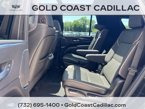 Used 2024 Cadillac Escalade Sport AWD/4WD image 18