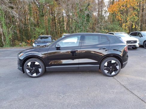 New 2025 Volvo EX30 Ultra w/ Protection Package Premier image 8