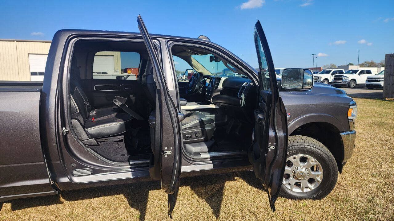 Used 2021 RAM 2500 Laramie AWD/4WD image 15