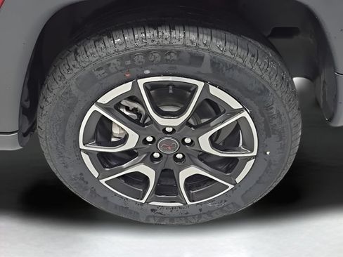 Used 2025 Jeep Compass Trailhawk AWD/4WD image 36