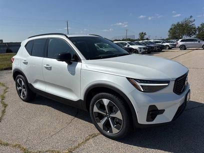 New 2026 Volvo XC40 B5 Plus w/ Protection Package Premier