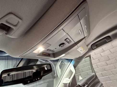 Used 2018 GMC Yukon SLE w/ HD Trailering Package image 21