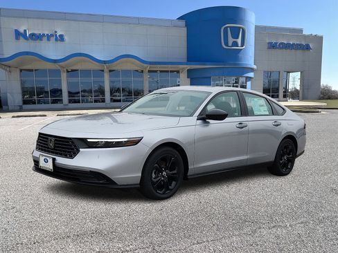 New 2025 Honda Accord SE image 2