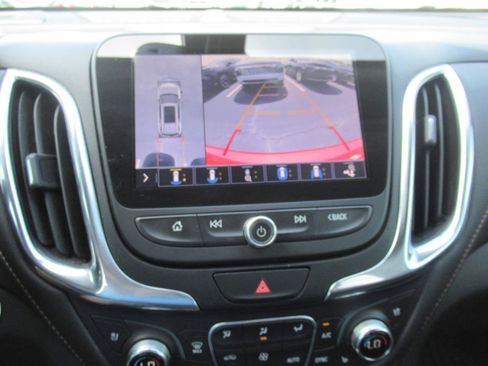 Used 2020 Chevrolet Equinox Premier FWD image 27