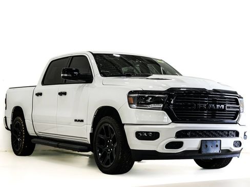 Used 2023 RAM 1500 Laramie AWD/4WD image 1