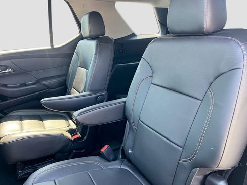 Used 2021 Chevrolet Traverse Premier image 26