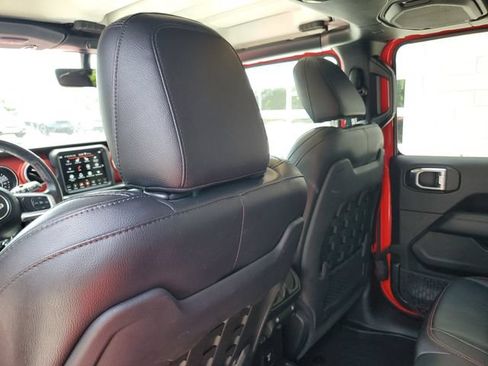 Used 2019 Jeep Wrangler Unlimited Rubicon AWD/4WD image 12