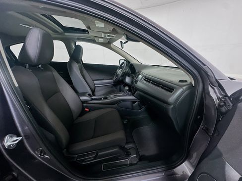 Used 2022 Honda HR-V EX image 29