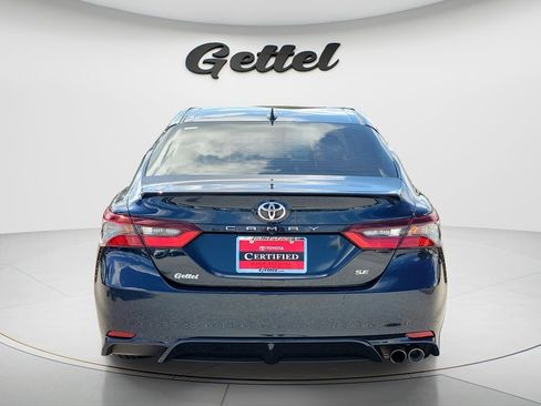 Certified 2021 Toyota Camry SE image 5
