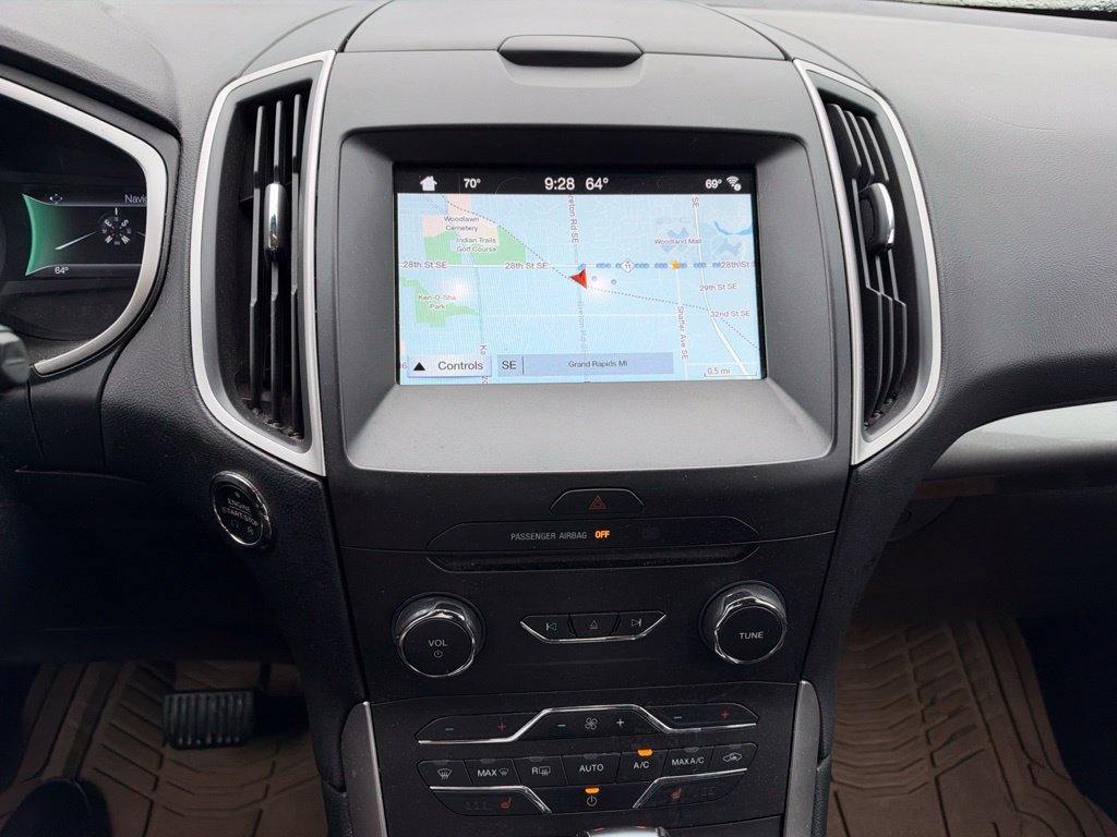 Used 2016 Ford Edge SEL w/ Equipment Group 201A FWD image 13