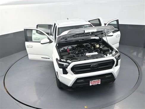 New 2026 Toyota Tacoma SR5 image 36