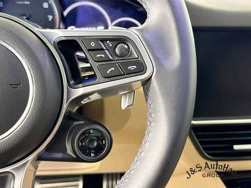Used 2023 Porsche Cayenne S AWD/4WD image 14