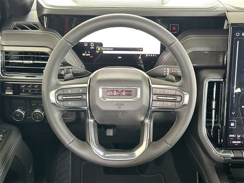 New 2026 GMC Yukon Elevation image 17