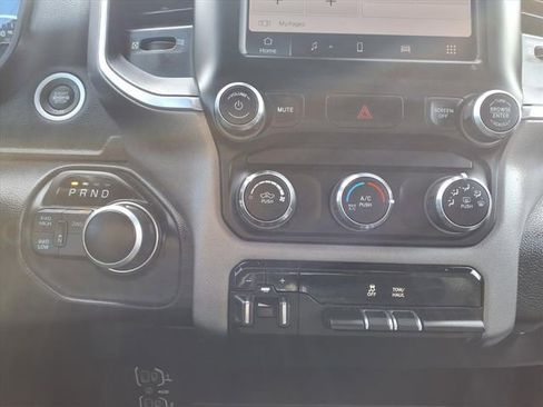 Used 2024 RAM 2500 Big Horn w/ Bed Utility Group image 21