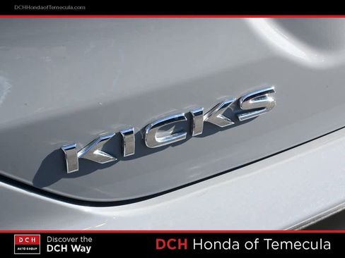 Used 2023 Nissan Kicks SR image 7