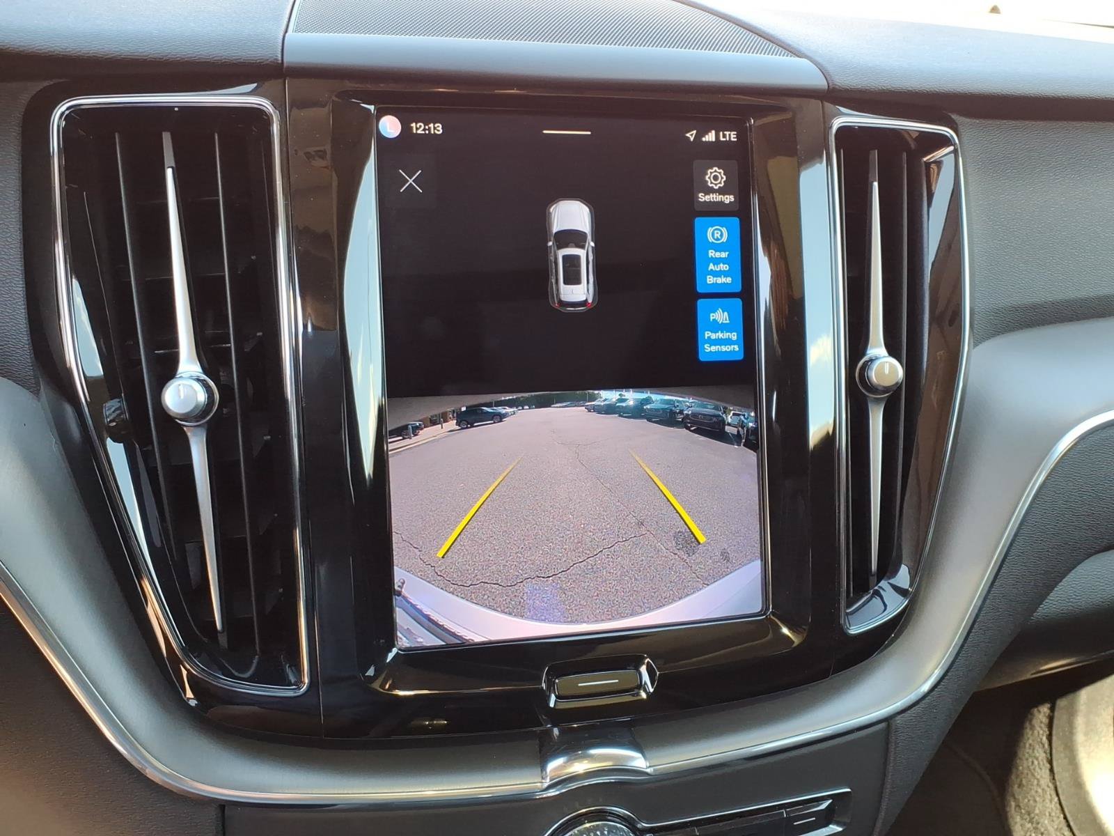Certified 2023 Volvo XC60 B5 Core w/ Climate Package AWD/4WD image 22