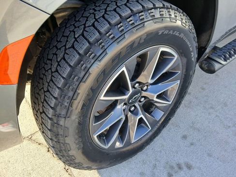 Certified 2022 Chevrolet Tahoe Z71 w/ Z71 Off-Road Package image 41