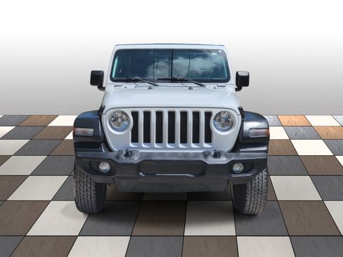 Used 2020 Jeep Wrangler Sport AWD/4WD image 2