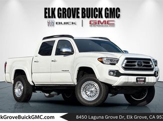 Used 2022 Toyota Tacoma Limited video 1