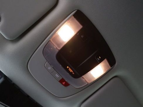 Used 2023 Kia Sportage EX image 30