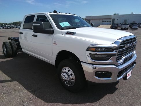 New 2026 RAM 3500 Tradesman w/ Chrome Appearance Group image 4