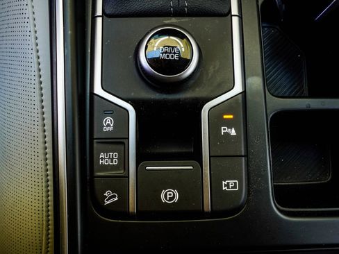 Used 2025 Kia Sorento EX w/ Panoramic Sunroof Package FWD image 21