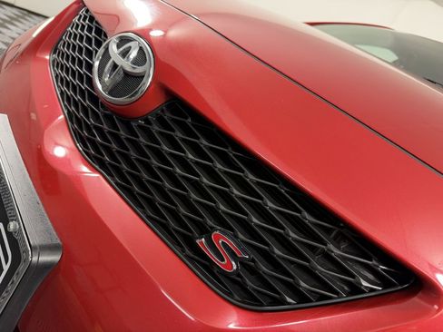 Used 2010 Toyota Corolla S FWD image 14
