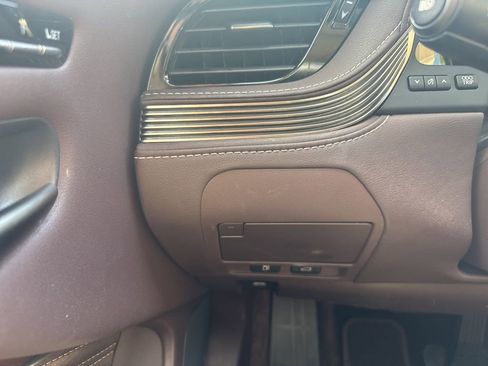 Used 2020 Lexus LS 500 w/ Accessory Package (Z2) RWD image 18