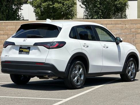 Certified 2026 Honda HR-V LX image 4