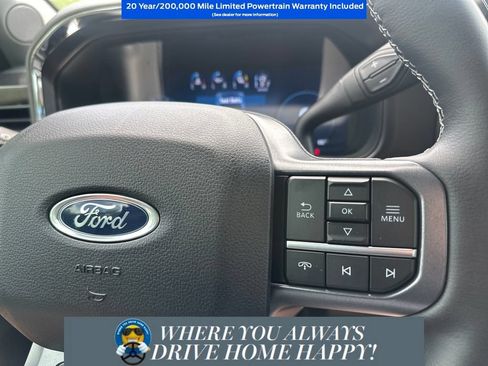 New 2026 Ford F250 Lariat w/ Black Appearance Package AWD/4WD image 12
