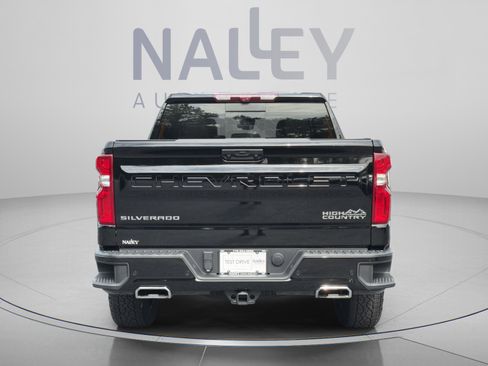 Used 2024 Chevrolet Silverado 1500 High Country w/ Technology Package AWD/4WD image 4