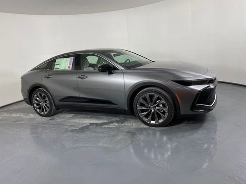 New 2026 Toyota Crown Limited w/ Advanced Technology Package image 3