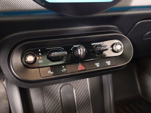 Certified 2025 MINI Cooper S FWD image 7