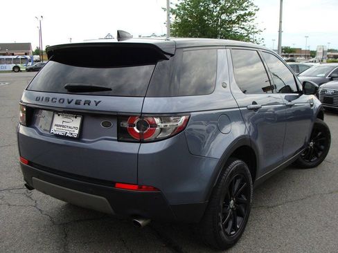 Used 2018 Land Rover Discovery Sport SE image 6
