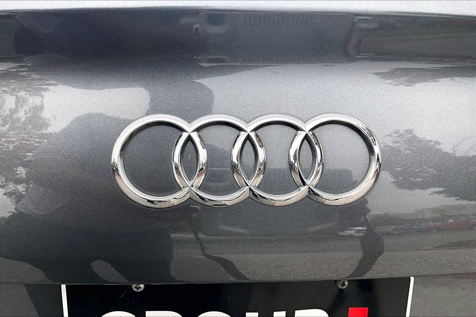 Used 2017 Audi S6 Premium Plus w/ Black Optic Package AWD/4WD image 31