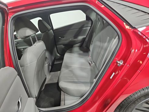 Certified 2022 Hyundai Elantra SEL FWD image 25