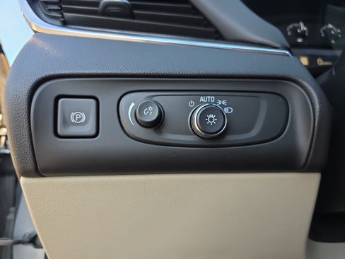 Used 2021 Buick Enclave Essence w/ Sound and Sites Package FWD image 24