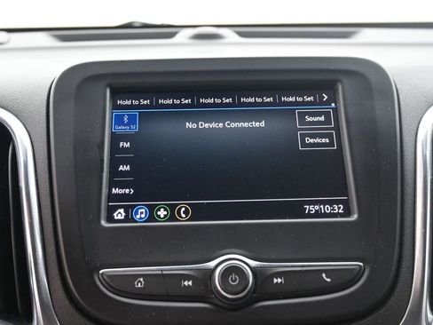 Used 2020 Chevrolet Equinox LS image 9