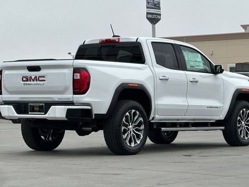 New 2026 GMC Canyon Denali image 6