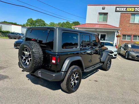 Used 2018 Jeep Wrangler Unlimited Sport S image 6