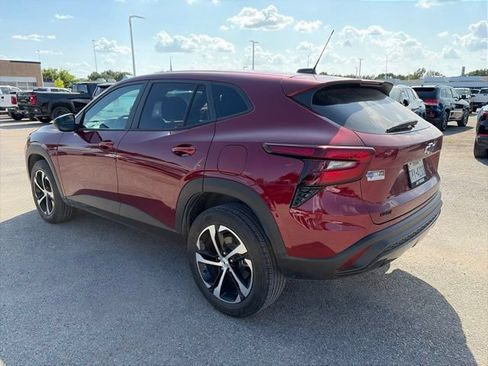 Used 2024 Chevrolet Trax RS w/ Driver Confidence Package FWD image 4