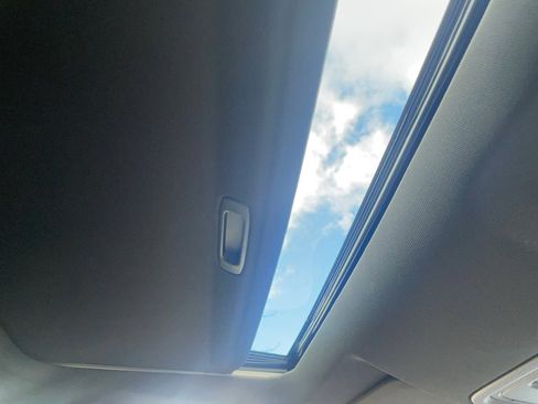 Used 2024 Chevrolet Silverado 1500 ZR2 w/ Technology Package image 69