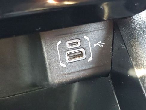 Used 2024 Jeep Compass Limited image 21